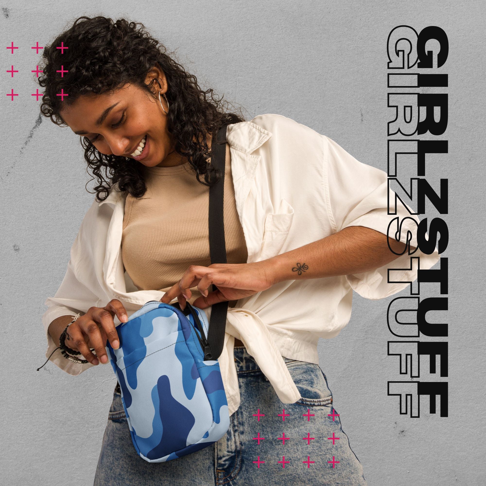 Camo Blue Crossbody Bag – Deine Tasche für alles, was kommt.