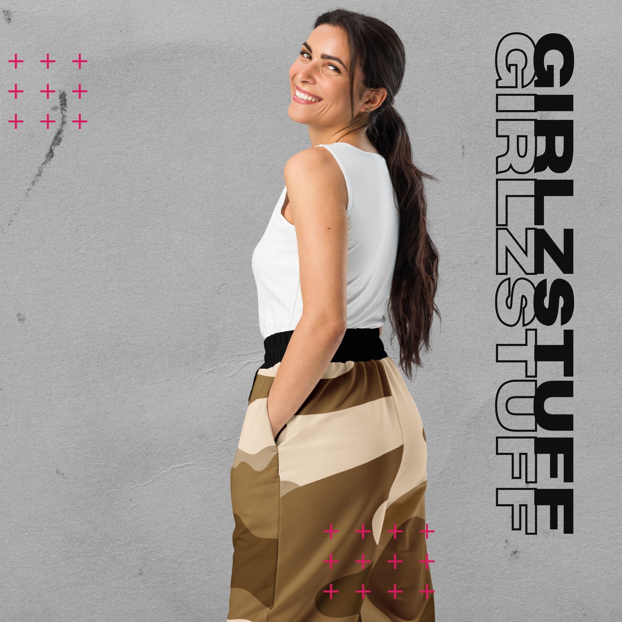 Wide Leg Camo Sand Jogginghose – 90s Vibes, Girlzpower Fit